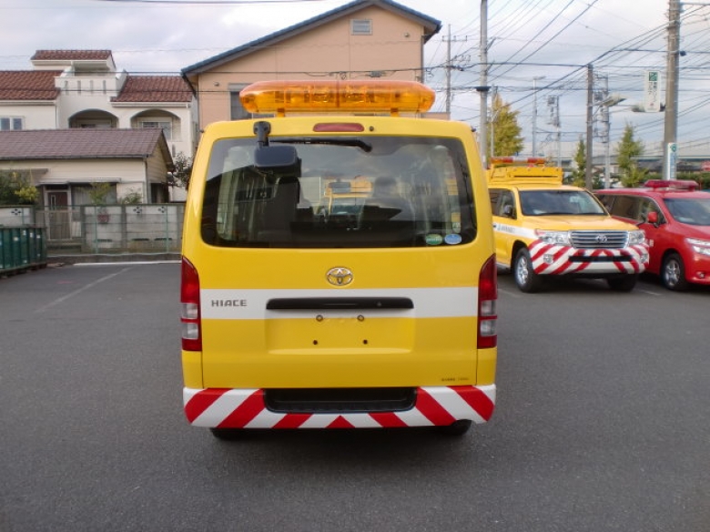 道路維持車　ハイエース