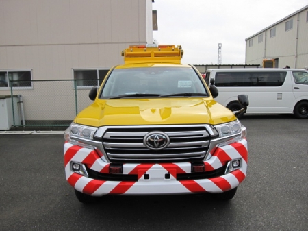 道路維持車　標識車③