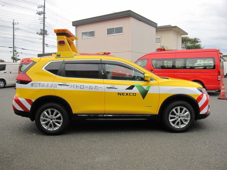 道路維持車　標識車②