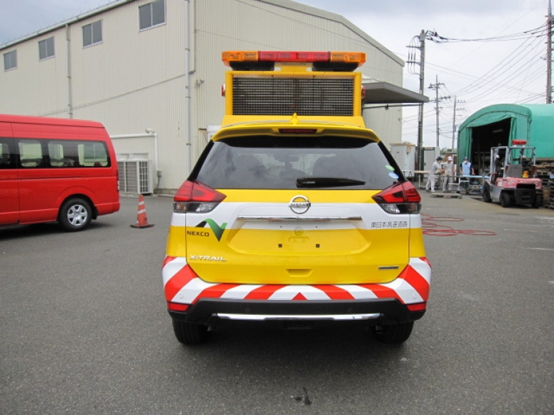 道路維持車　標識車②