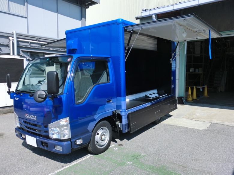 販売車　展示車①