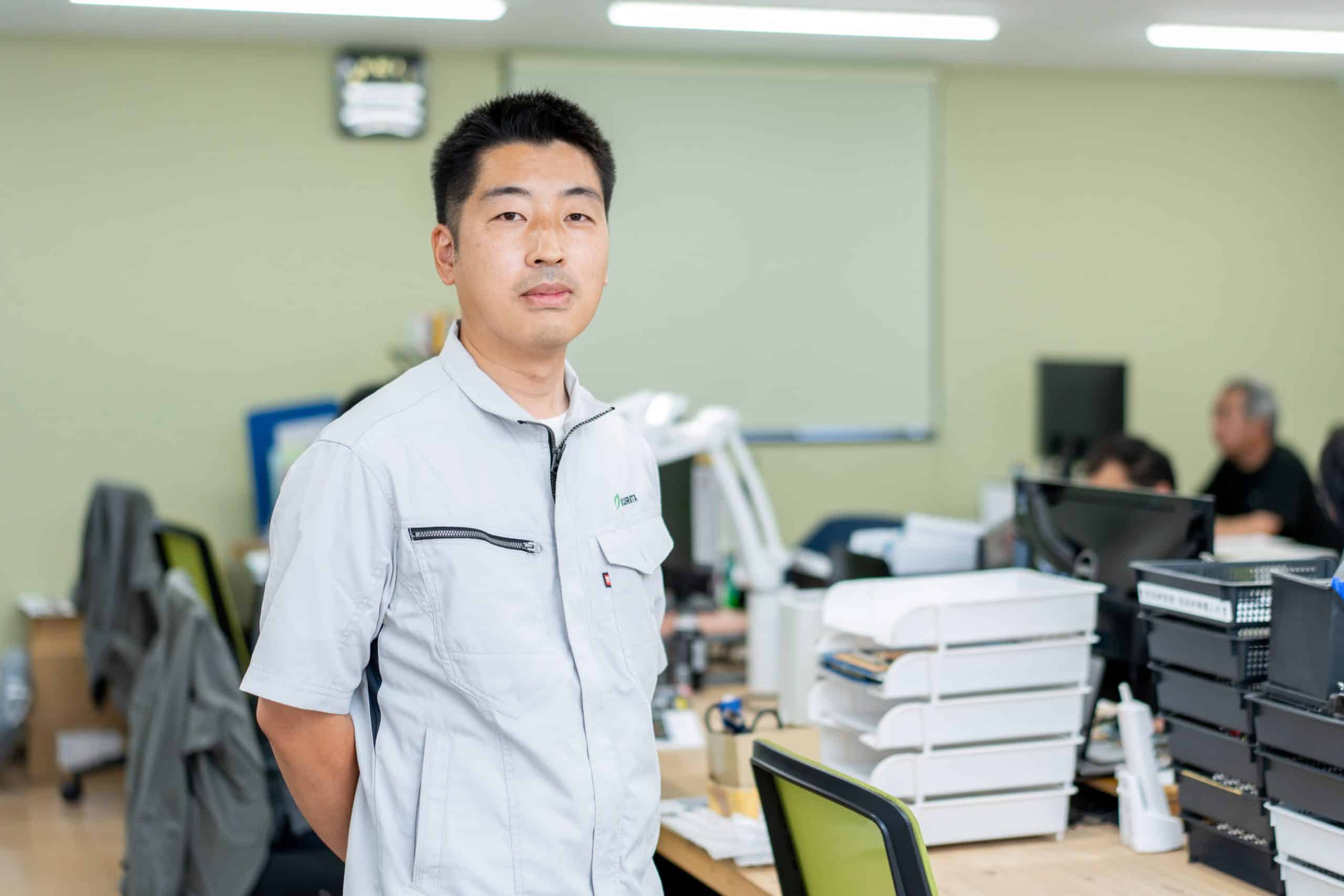 先輩社員　設計