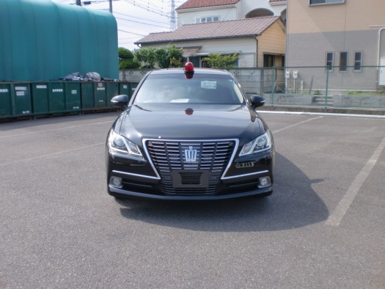 機密性と耐久性を両立させた特装仕様である警察捜査車両の製造実績および詳細仕様ページへ進む